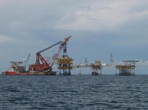 Brunei Shell Begins Production From Mampak Field