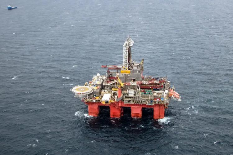 Norway: Equinor Awards Transocean Spitsbergen A Firm Drilling Programme 