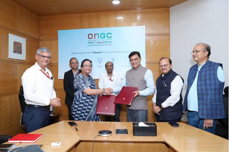 India: ONGC And Indian Oil Forge Strategic Partnership To Establish LNG ...