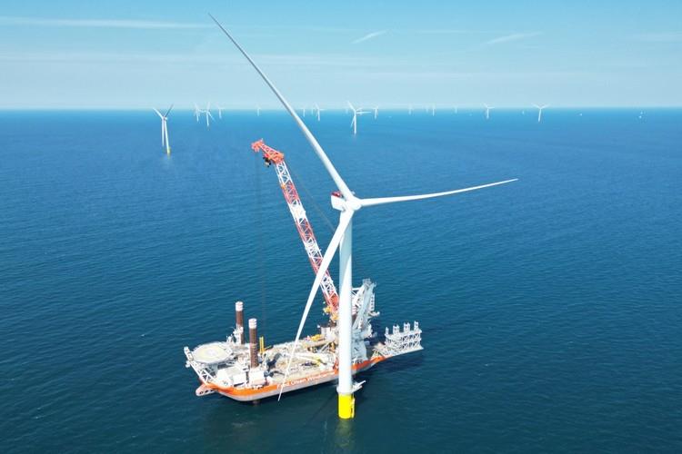 Denmark’s largest offshore wind farm takes shape: Half of wind turbines now installed at Thor